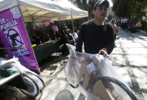 Troca armas por bicicletas no México