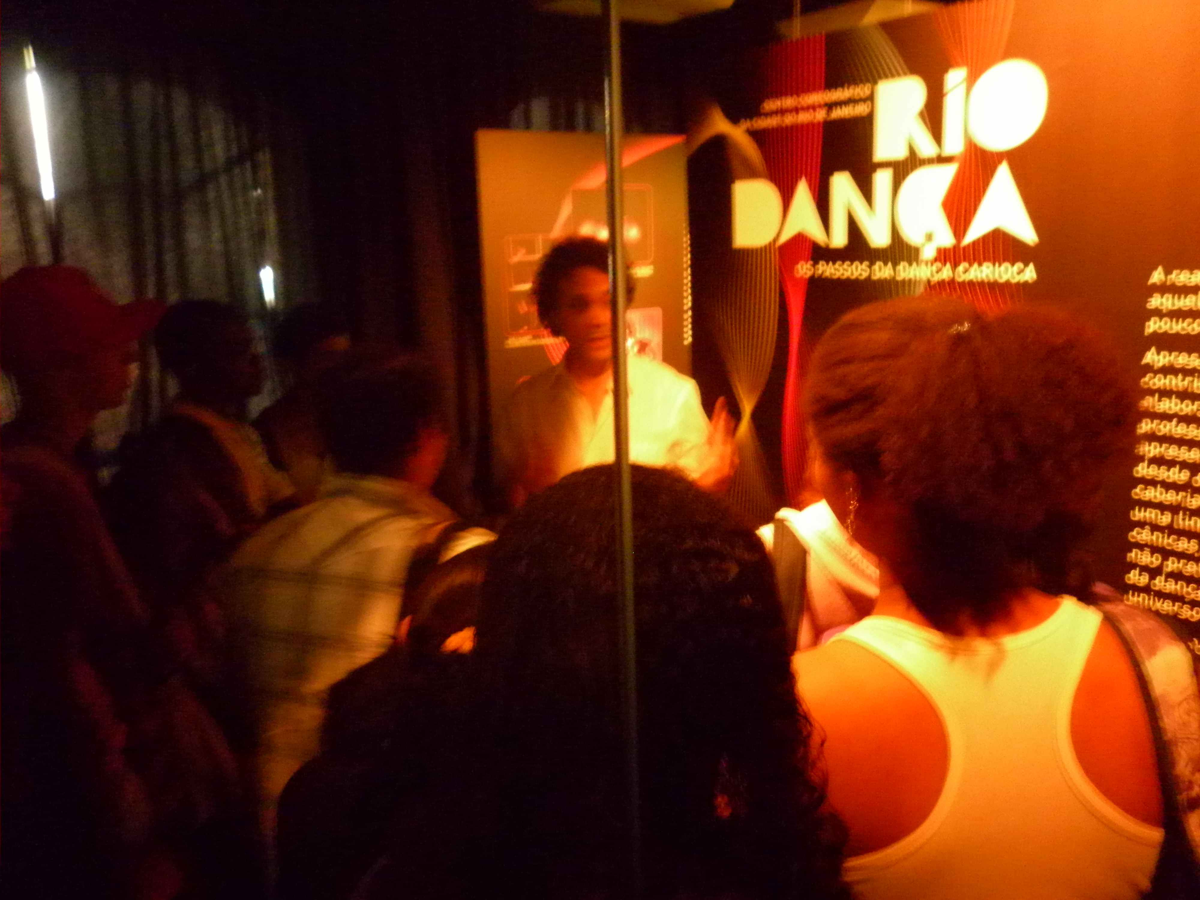 Exposição e instalação com parte da história da dança no Rio de Janeiro